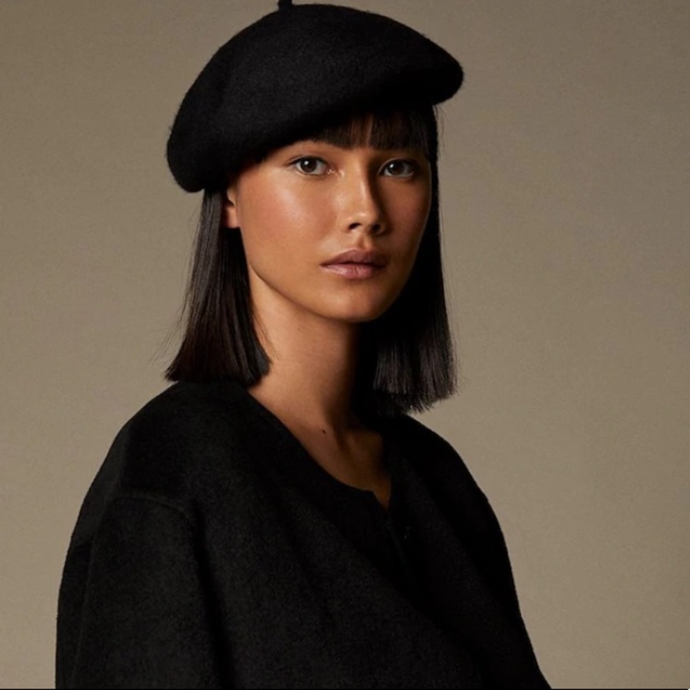 Elegant Black Beret